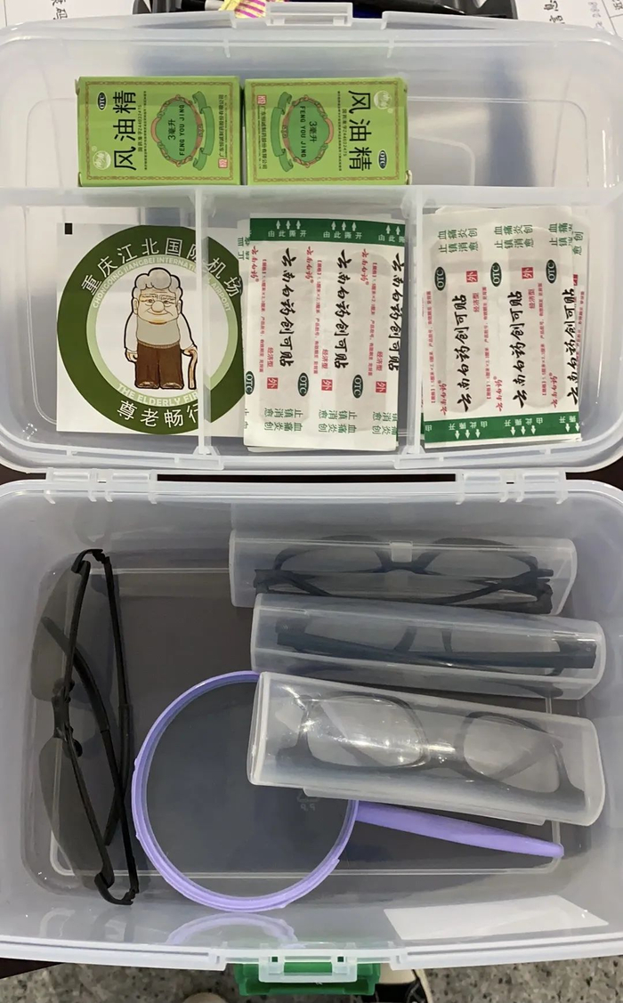 机场为老年旅客准备的相关应急物品 重庆机场集团供图