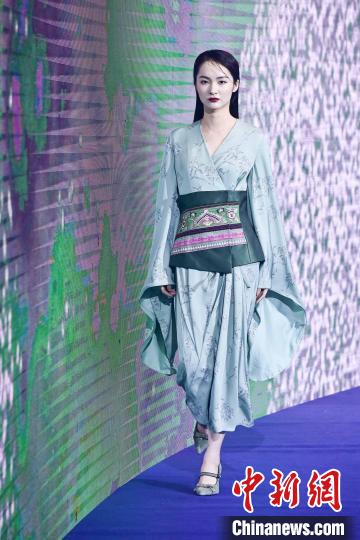 中国纺织面料流行趋势发布秀 中国纺织信息中心供图