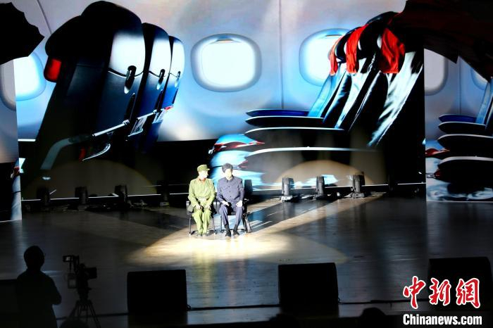 图为讲述郭永怀的事迹。　张添福 摄