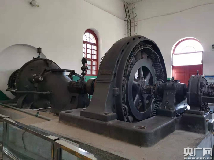 中国第一台水轮发电机组