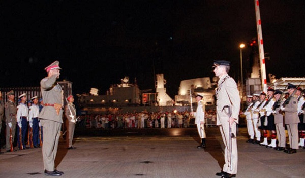 在举世瞩目的历史时刻，谭善爱霸气喊出那句令亿万中国人热血沸腾的话