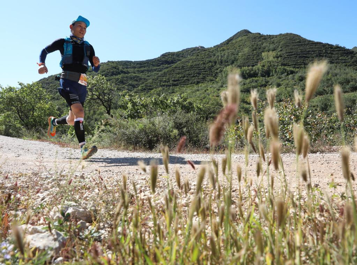 　2020年9月19日，2020幽州古道超级越野赛在河北怀来开赛。新华社发