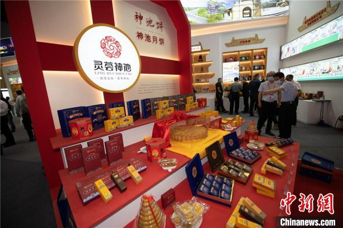 山西神池打造“神池饼业”。　韦亮 摄