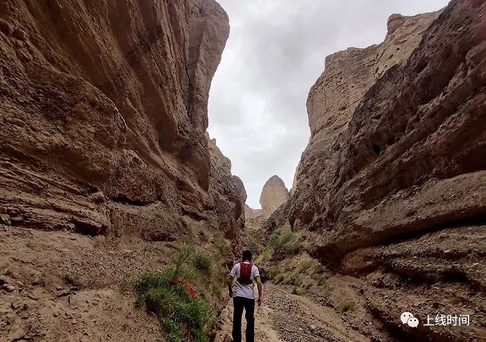 赛道许多地方无法通车。受访者图