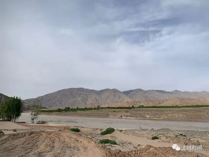 赛道外的黄河。摄影：翟星理