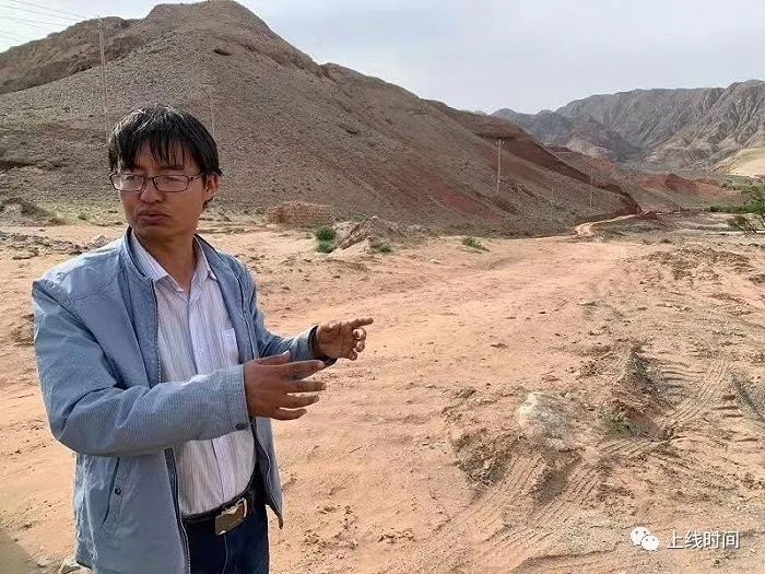 常生村村支书王忠。摄影：翟星理