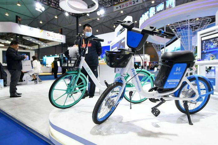 图片来源/新华社