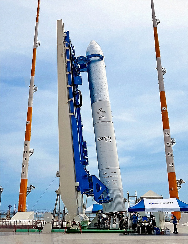 　KSLV-2火箭运载能力达到1.5吨，可发射更多类型的应用卫星。