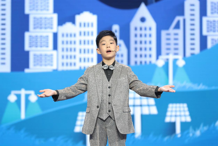 影视演员、主持人曹颖儿子王梓涵