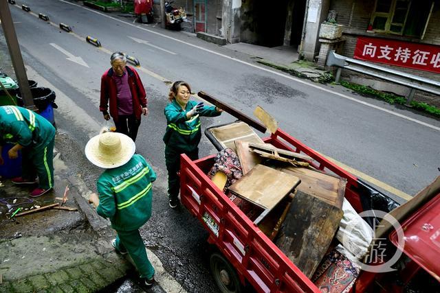 優秀工人先進個人事跡材料范文_工人先鋒號事跡材料_環衛工人事跡