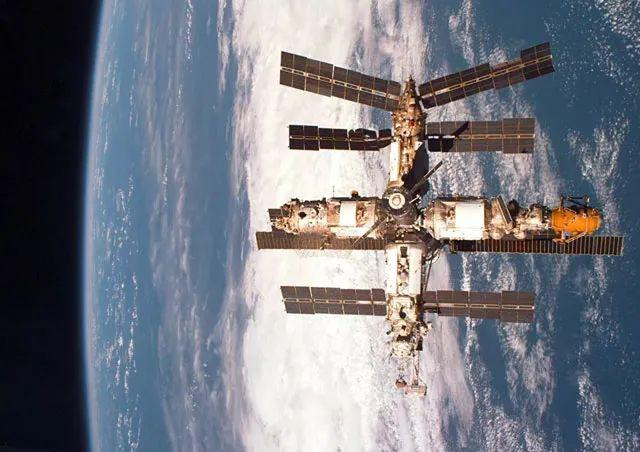 和平号空间站，图片来源：NASA 