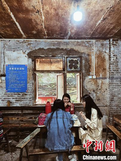 图为重庆交通茶馆。　陈秋杏 摄