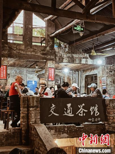 图为重庆交通茶馆。　陈秋杏 摄