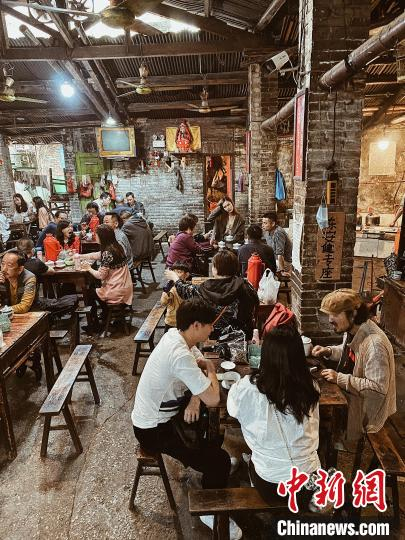 图为重庆交通茶馆。　陈秋杏 摄