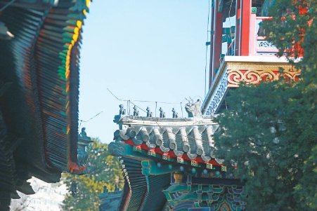 位于北京西三环万寿寺的药师殿。IC photo供图