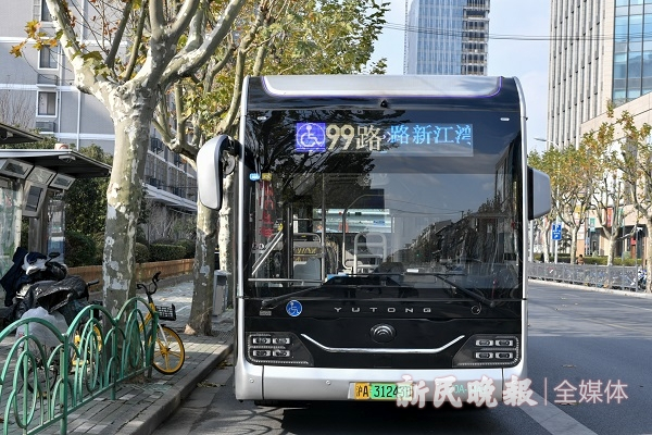 图说：公交99路率先试点车厢舒适度智能预报
