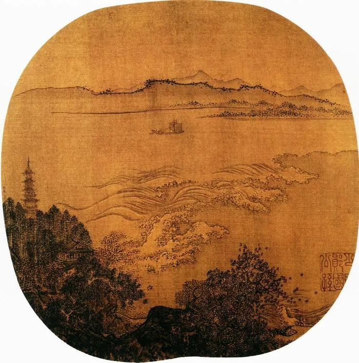 ▲《钱塘秋潮图》，南宋，夏圭作品，团扇，绢本设色，25.2×25.6cm，苏州市博物馆藏