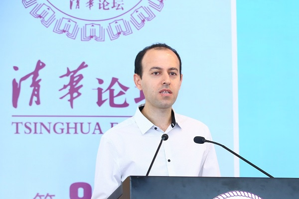 切尔・比尔卡尔（Caucher Birkar）教授 清华大学丘成桐数学科学中心 图