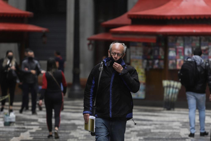 巴西疫情形势仍然严峻，图为当地时间6月8日的圣保罗街头。图片来源：新华社