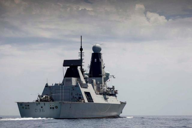 英国皇家海军“卫士”号导弹驱逐舰 资料图