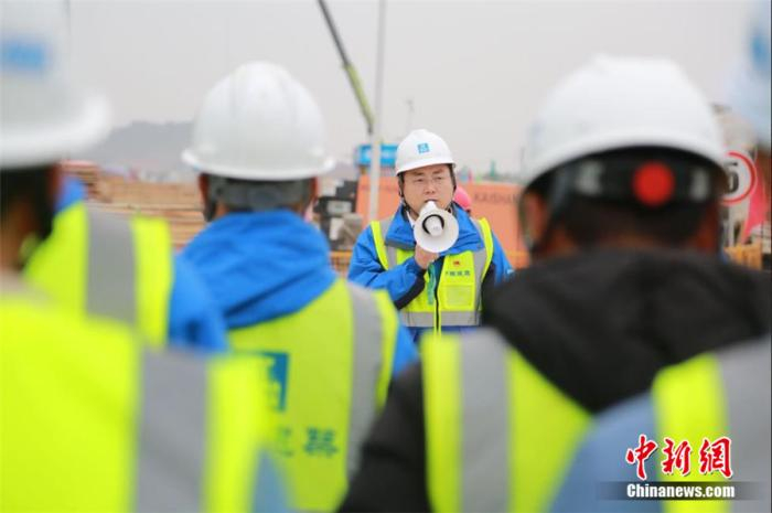 云景山医院项目经理陆杰。中国建筑供图