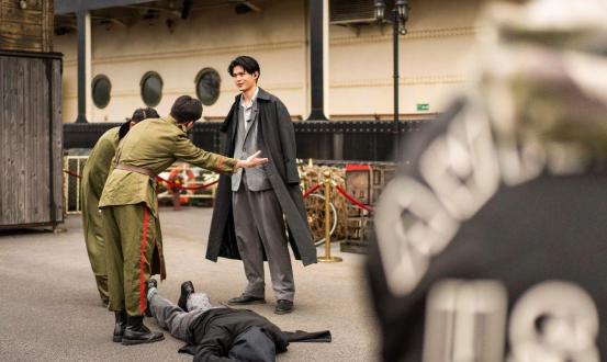 游客在检票等候登船时，故事就已经开始了（图源：武汉市文化和旅游局）