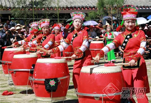 彝族花鼓舞大赛 供图