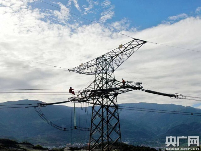白鹤滩水电站500千伏工程接入四川电网（央广网发 国网四川电力公司供图）