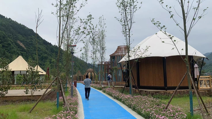 清平镇童话露营基地。中国网记者 郭泽涵 摄