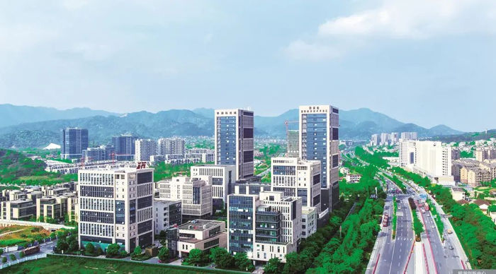 图为富阳经济技术开发区一角