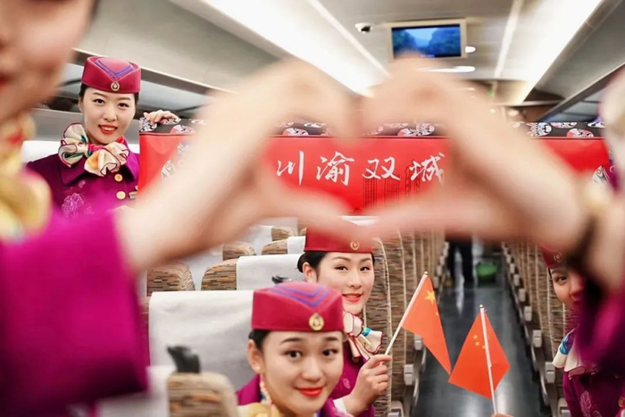 川渝联系更紧密 重庆火车站供图