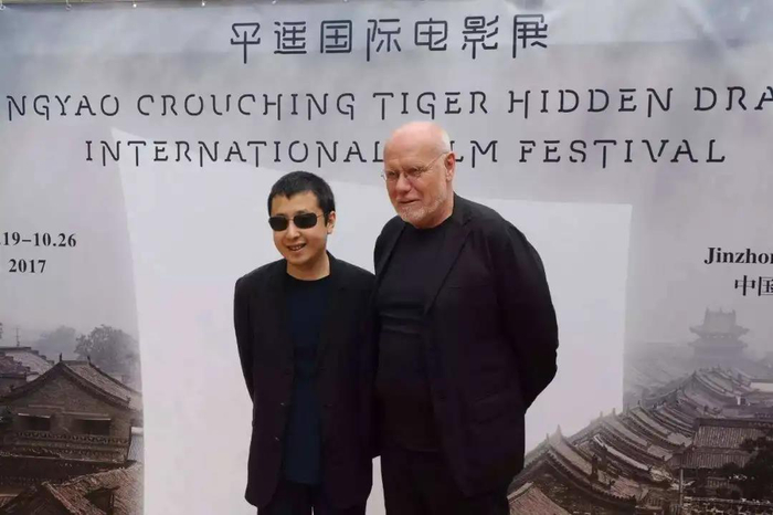 贾樟柯与马可·穆勒（右）在平遥电影节