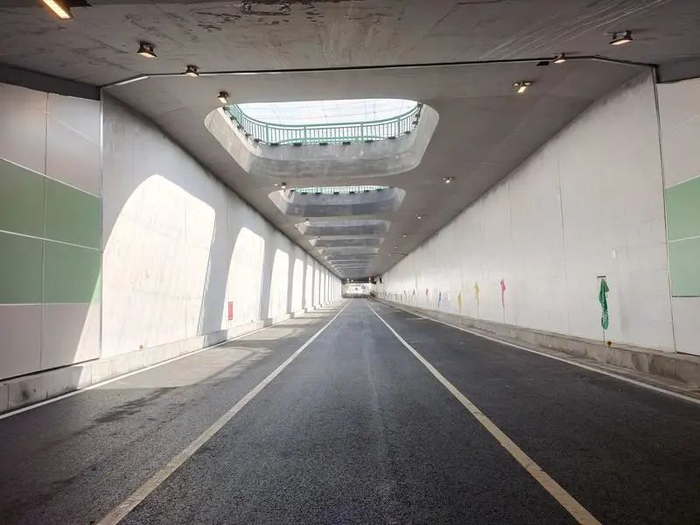 新广从路在原永泰客运站附近设置了长约874米永平隧道。通讯员供图