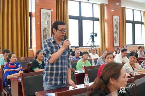 市民提问  图：华龙网