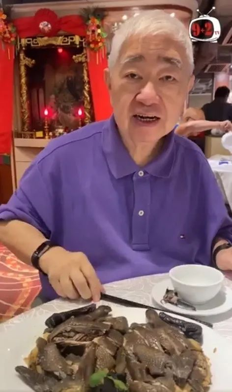 减掉130磅!70岁香港著名食神久违亮相,因弟弟猝死反思,获蔡澜大赞