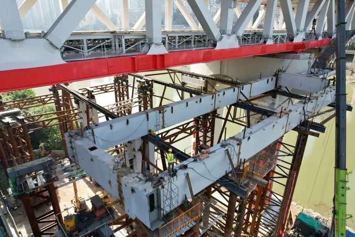 曾家岩站施工现场 重庆交通开投轨道集团供图