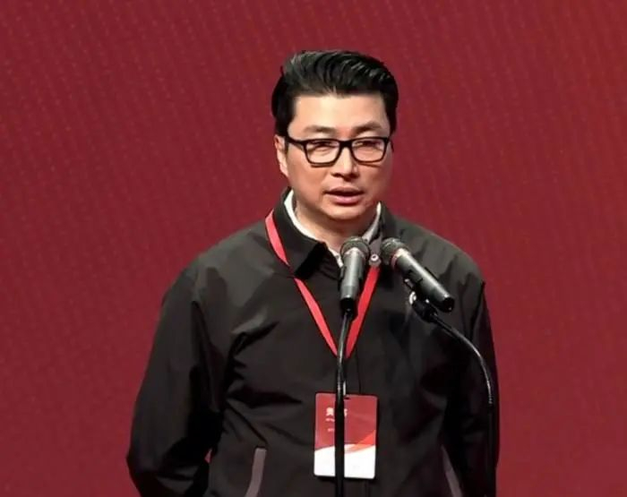 顺丰速运创始人、董事长王卫。截图自顺丰速运公众号