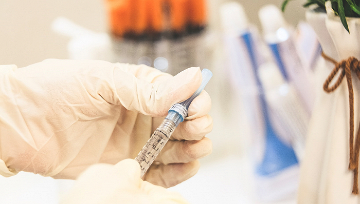 图片来源：pexels-Sam Moqadam