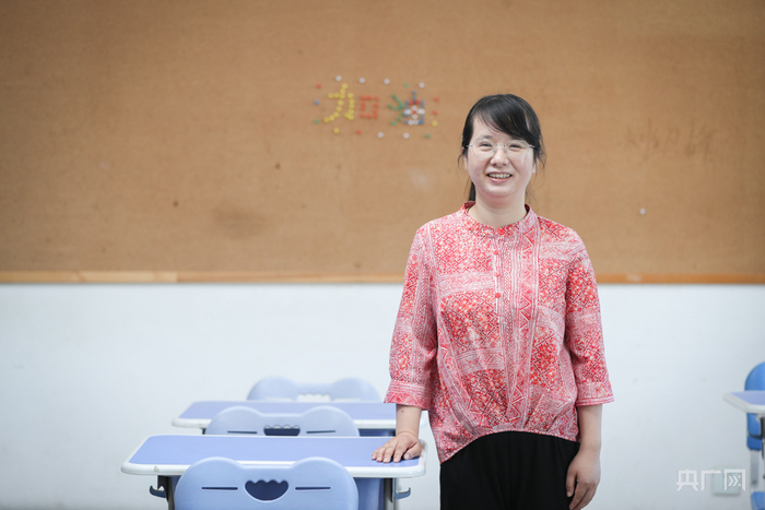 北京市丰台区丰台第二中学高三2班班主任李盼（央广网记者 韩靖 摄）