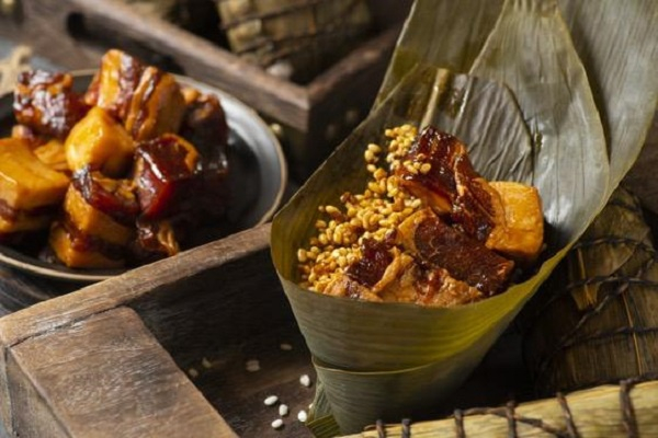 图说：新雅黑毛猪肉粽 采访对象提供（下同）