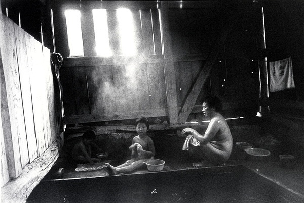 孙六汤©北井一夫