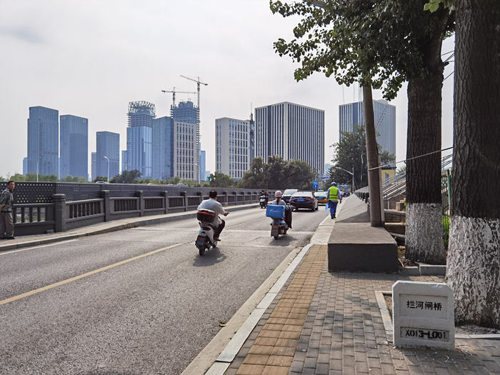 图为新时代大运河拦河闸桥资料图