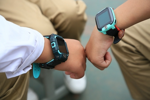 儿童电话手表（图片来源：CFP）