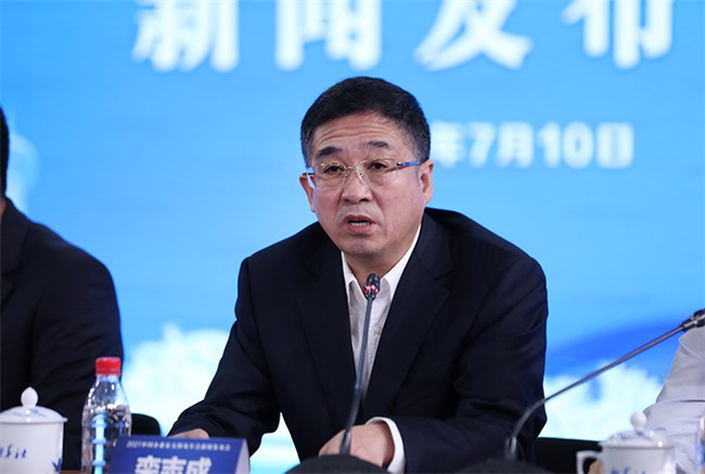 哈尔滨市人民政府副市长栾志成介绍哈尔滨市市情。哈尔滨市委宣传部 供图