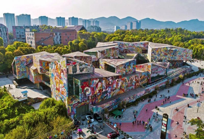 罗中立美术馆 何超 摄