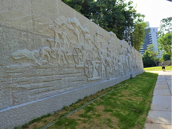 　　冶山春秋园浮雕景墙（央广网发 罗晓英摄）