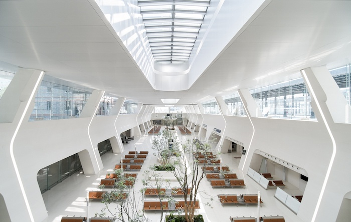 嘉兴火车站，摄影：奥观建筑视觉