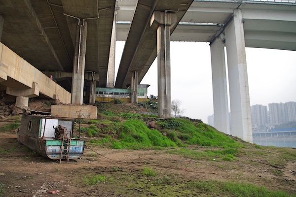 徐腾《意外重庆》中的船屋