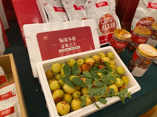 图说：大荔冬枣皮薄肉脆、入口即化 新民晚报记者 张钰芸/摄