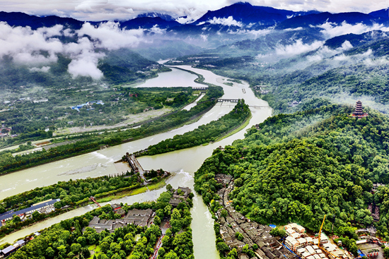     都江堰。视觉中国供图